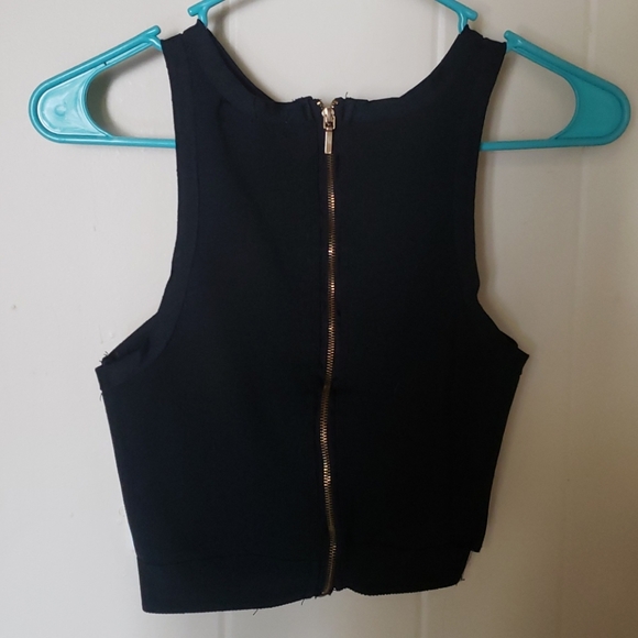 Crop Top - Picture 2 of 4